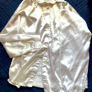 The Pearl Shirt You Need! 🦪